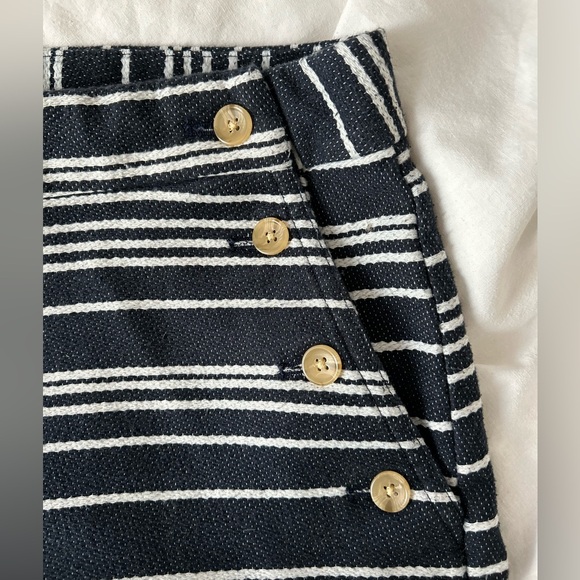 Banana Republic Nautical Shorts - Picture 2 of 7